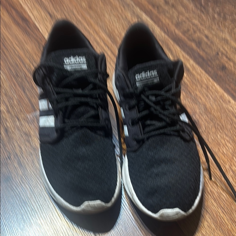 Adidas Women’s size 10 cloudfoam Black Athletic Shoes with Breathable Mesh